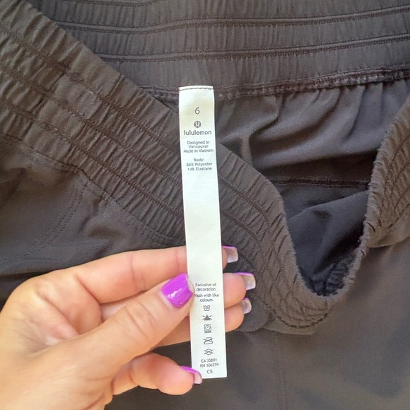 Lululemon Wanderer Culotte 6 Athleisure streetwear yoga workout‎ minimalist - Picture 7 of 9